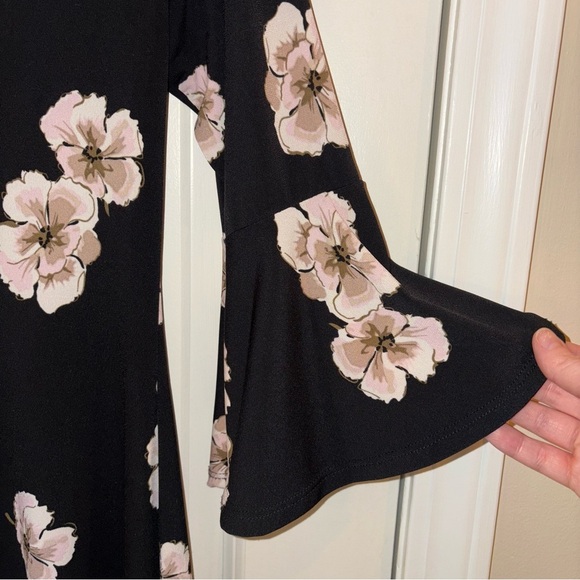Tommy Hilfiger Floral Print Bell Sleeve Mini Dress Size 8 - Picture 7 of 8